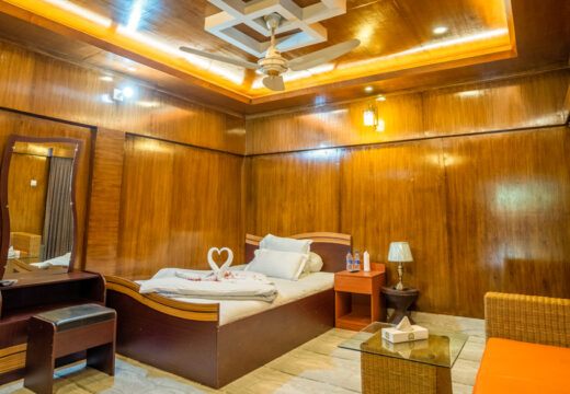 luxury-wooden-cottage
